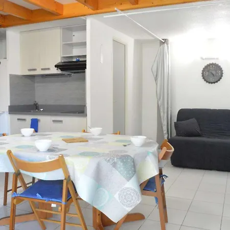 Holiday home Maison En Bord De Mer, Climatisee, Terrasse, Veranda, Parking Prive, 200m Des Plages, 6 Couchages - Fr-1-229b-21